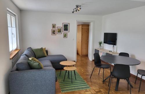 Tramelan Appartement | Les petits Rosiers