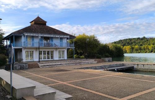 Marciac Appartement | Les pieds dans l'eau