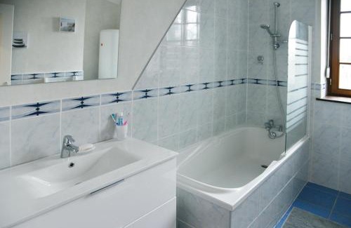 Luxeuil-les-Bains Appartement | Les pieds dans l'eau,la tête dans les nuages