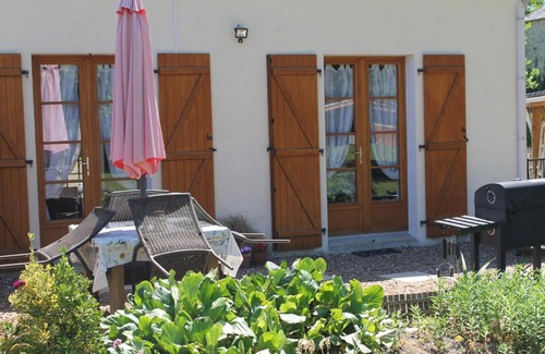 Deneze-sous-le-Lude Maison | Les Pins á La Cerniere Gites