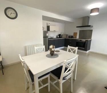 Saint-Martin-d'Aout Appartement | Les Pins