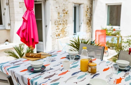 Arvert Maison | Les Rosiers by Interhome