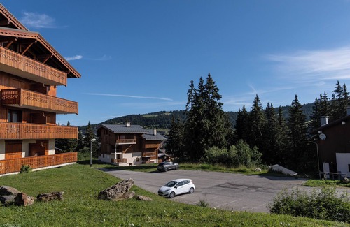 Les Saisies Appartement | LES SAISIES : Studio deux pièces proche des pistes de ski, idéal VTT