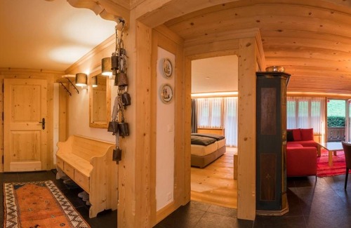 Gstaad Appartement | Les Silenes by Interhome