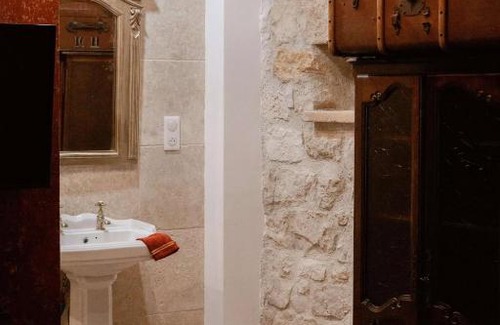 Lauzerte Appartement | Les sorciers de Lauzerte immersion magique