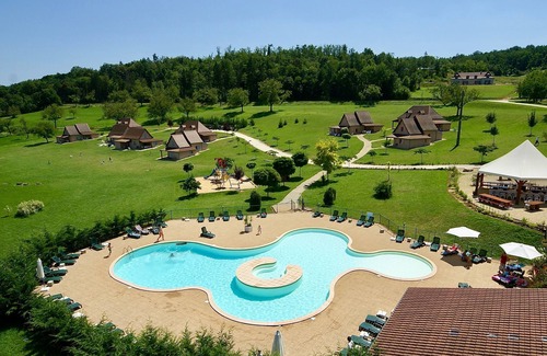 Hautefort Maison | Les SOURCES "VIP Softail" terrasse panoramique, SPA, piscine, étang de pêche...