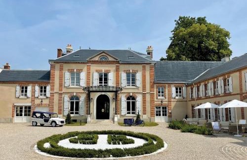 Epernay Lit Et Petit-Déjeuner | Les Suites BB, Champagne Besserat de Bellefon