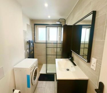 Yutz Appartement | Les suites frontalières T1 avec parking et balcon secteur Thionville Luxembourg