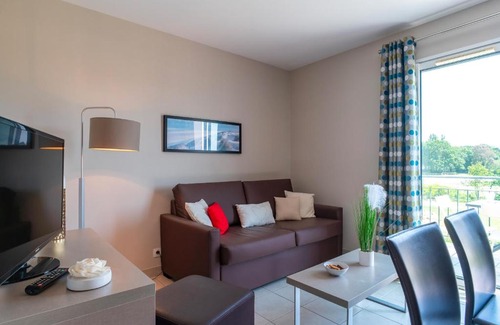 Concarneau Appartement | Les Thermes 521 - Appt proche plage avec piscine partagée