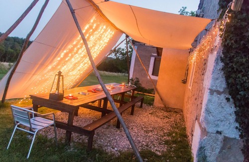 Cornille Location De VR | Les Tipis de Bayot