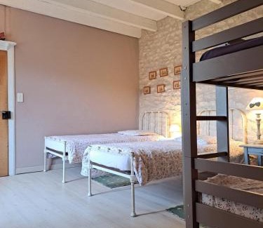Sauveterre Maison | "Les Tournesols" piscine, campagne, idéal familles
