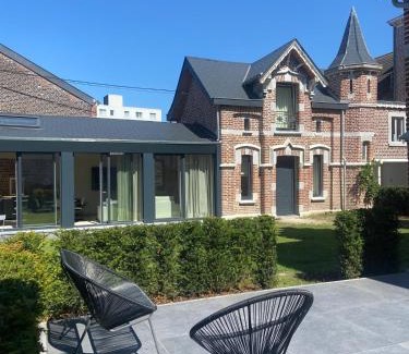 Waremme Appartement | Les Tours de Rose - Characterful accommodation in Waremme