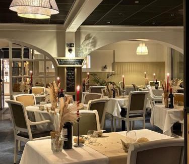 Le Val-Saint-Pere Hôtel | Les Treize Assiettes - Hôtel & Restaurant
