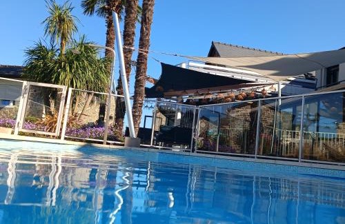 Le Val-Saint-Pere Hôtel | Les Treize Assiettes - Hôtel & Restaurant