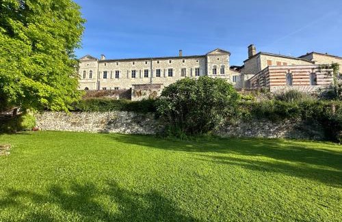 Montpezat-de-Quercy Lit Et Petit-Déjeuner | Les trois Terrasses