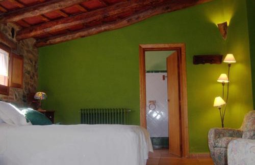 Les Irles Maison | Les Velles Escoles