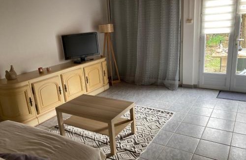 Maubec Appartement | Les Vignes