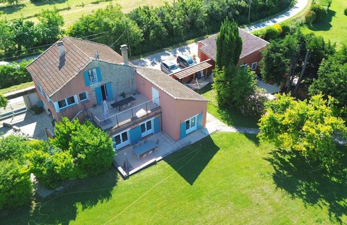 Villedieu Maison | Les Vignes - Glycine un gîte agréable