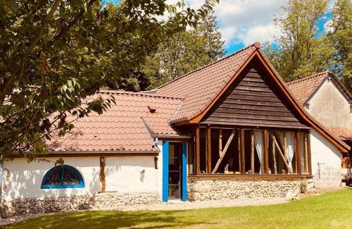 Cormont Maison | Les Volets Bleus