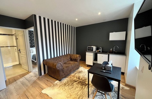 Limoges Appartement | Lescinqsuites / Le Chivas - Dabnb