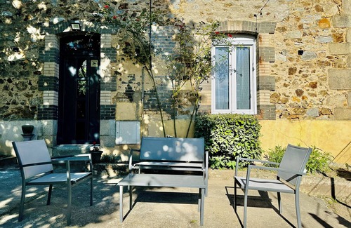 Limoges Appartement | Lescinqsuites / Le Chivas - Dabnb