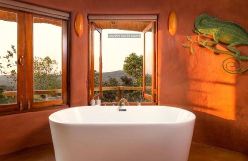 Makhado Cabine | Leshiba Mountain Retreats