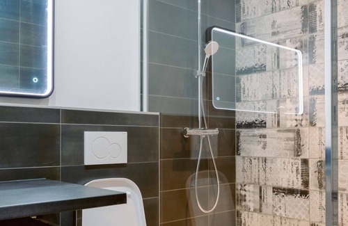 Hesingue Appartement | Leslodgespa, La Newyorkaise, parking and more...
