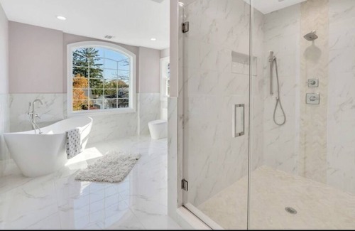 Hicksville Maison | Less House More Home