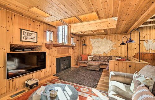 Upper Kingsbury Maison | Less Than 1 Mi to Heavenly Lifts Tahoe Area Townhome!