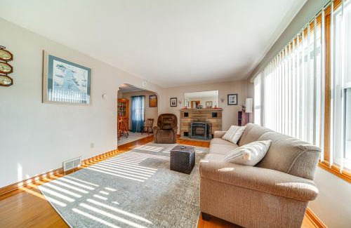 Ashtabula Maison | Less Than 1 Mi to Lake Erie Ashtabula Hideaway!