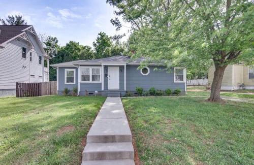 Biddleville Maison | Less Than 2 Mi to Uptown Charlotte Home with Large Yard!