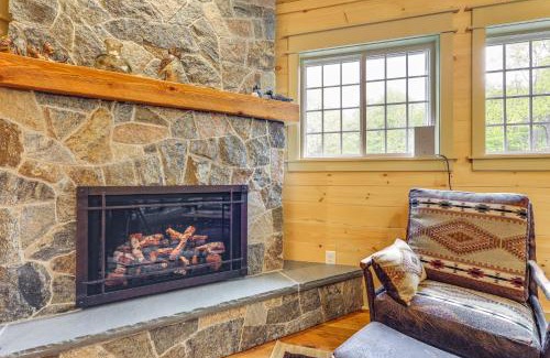 North Pole Appartement | Less Than 5 Mi to Whiteface Mtn Resort Cabin-Style Apt
