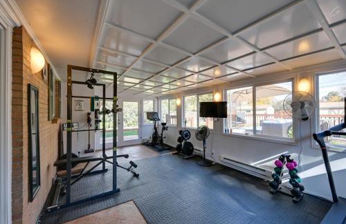 Virginia Village Maison | Less Than 7 Mi to Dtwn Denver Home with Large Yard!