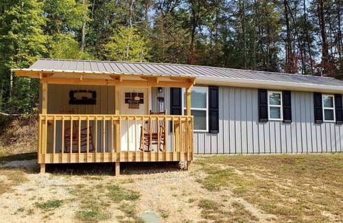 Newcomb Maison | Moins d'un mile de Royal Blue Riding Trails et TWRA TrailHead