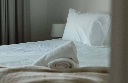 Mapleton Maison | Let this breezy family retreat take your breath away…