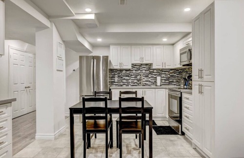 Halton Regional Municipality Appartement | LetitBnb: Tranquil Terrace