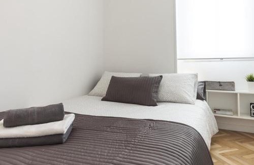 Sant Marti de Provencals Appartement | Lets holidays apartment in Sant Martí