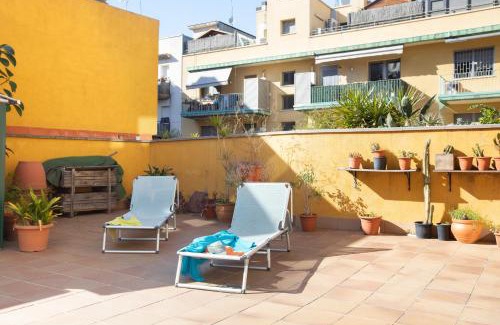 Navas Appartement | Lets Holidays Terrace Barcelona