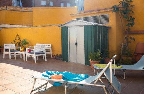 Navas Appartement | Lets Holidays Terrace Barcelona