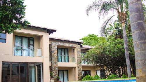 Rustenburg Cabine | Letsatsing Lodge