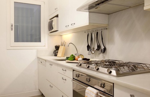 Les Corts Appartement | LetsGoBarcelona Diagonal Ave. avec terrasse privée pour 6 personnes