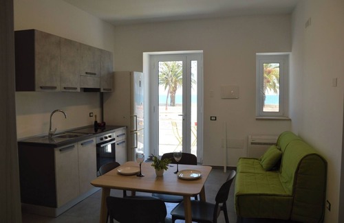 Marina Appartement | Levante Seafront - Ground Floor H&F