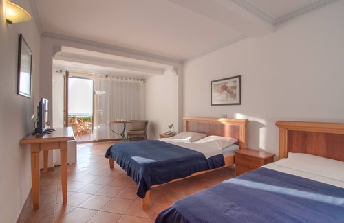 Sveti Stefan Lit Et Petit-Déjeuner | Auberge Levantin 1 3 Chambre N2 Côté Mer