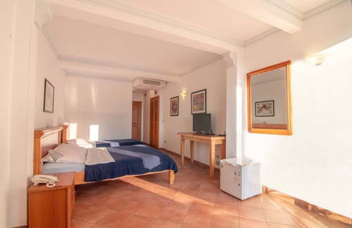 Sveti Stefan Lit Et Petit-Déjeuner | Auberge Levantin 1 3 Chambre N2 Côté Mer