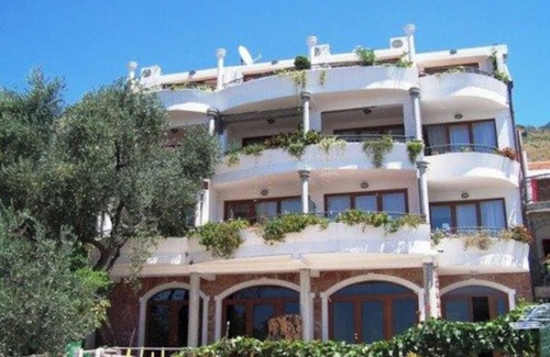 Sveti Stefan Appartement | Levantin Inn 1/3 Room n.2 sea side with swimming pool