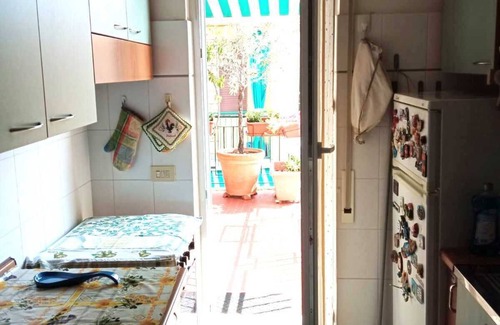 Levanto Appartement | LEVANTO-5 TERRE- NOUVEAU - À 50 M DE LA PLAGE IDÉALE POUR LES AMOUREUX DU VTT / TREKKING