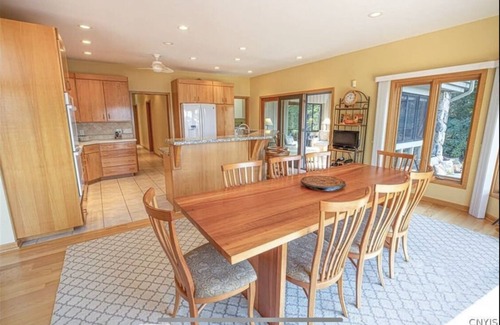 Skaneateles Maison | Level Lakefront less than 2 miles to the village of Skaneateles