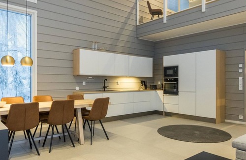 Sirkka Maison | Levin hiihtäjä by Interhome
