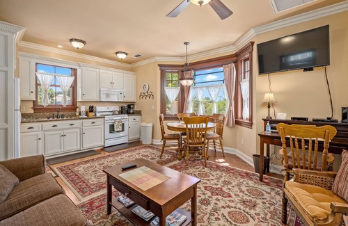 Paso Robles Appartement | Brand New avec les étapes à Downtown Paso Robles