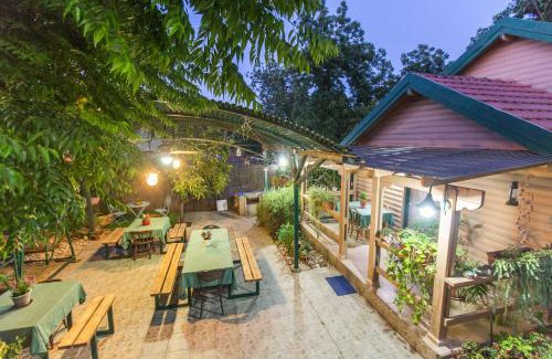 Yesod HaMa'ala Chalet De Ski | Leyad Hashmura Lodging